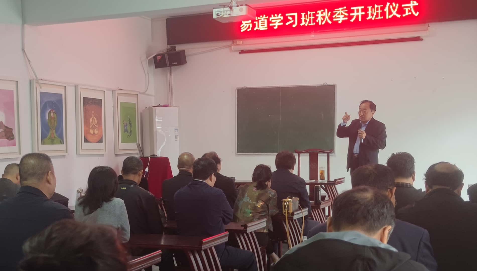 微信图片_20251010080319_副本.jpg