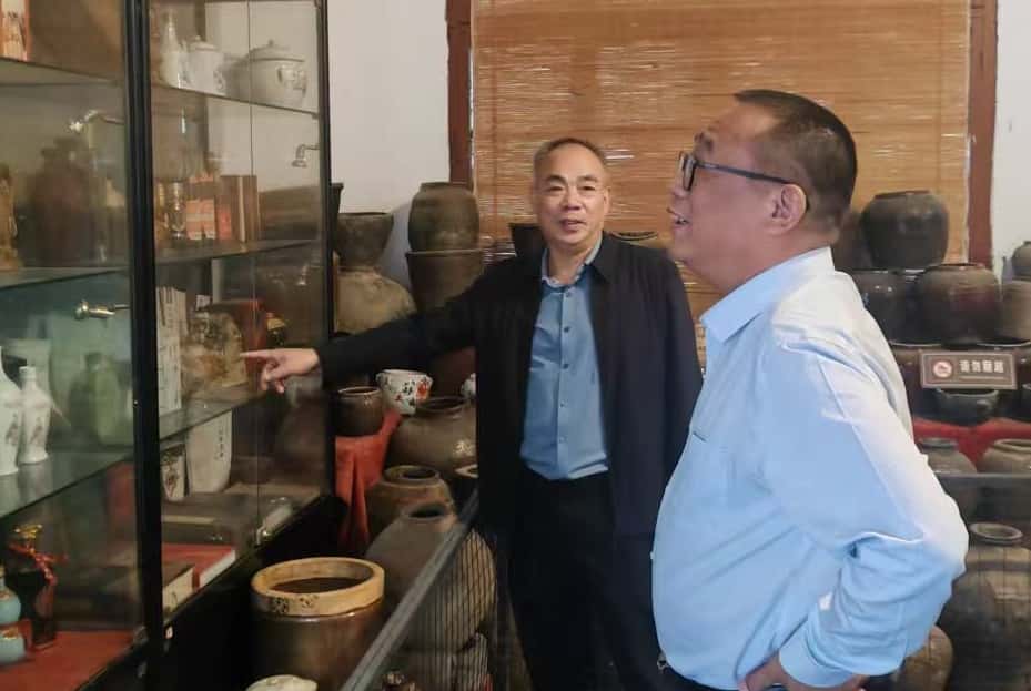微信图片_202510926李应权_副本.jpg